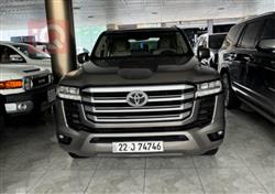 تۆیۆتا لاند کروزەر